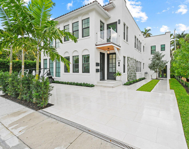226 Oleander Avenue - Photo Thumbnail 1