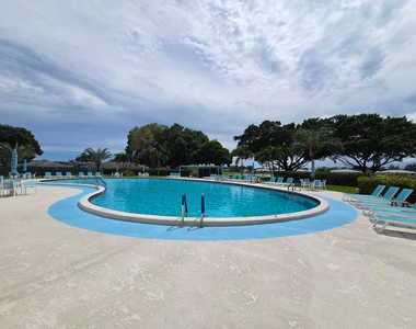 5150 Lakefront Boulevard - Photo Thumbnail 12