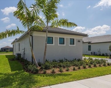 11297 Sw Pietra Way - Photo Thumbnail 35