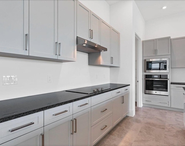 11297 Sw Pietra Way - Photo Thumbnail 2