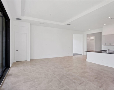 11297 Sw Pietra Way - Photo Thumbnail 10