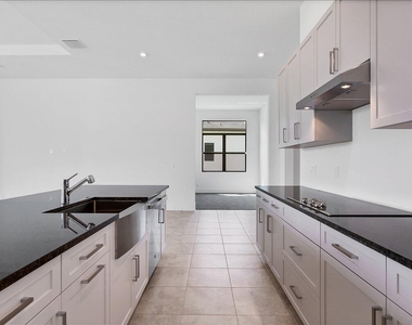 11297 Sw Pietra Way - Photo Thumbnail 6