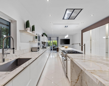 11700 Sw 22nd Court - Photo Thumbnail 10