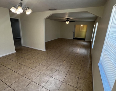 1024 Jamaica Avenue - Photo Thumbnail 5