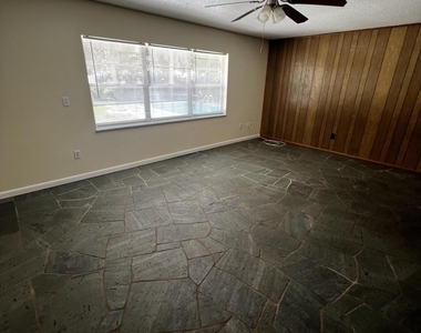 1024 Jamaica Avenue - Photo Thumbnail 8