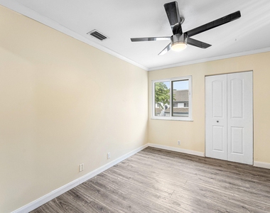 9818 Nickels Boulevard - Photo Thumbnail 23