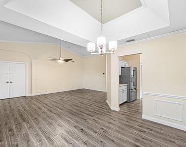 9818 Nickels Boulevard - Photo Thumbnail 8