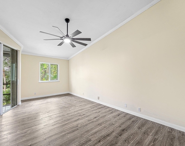 9818 Nickels Boulevard - Photo Thumbnail 11