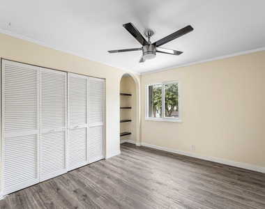 9818 Nickels Boulevard - Photo Thumbnail 22