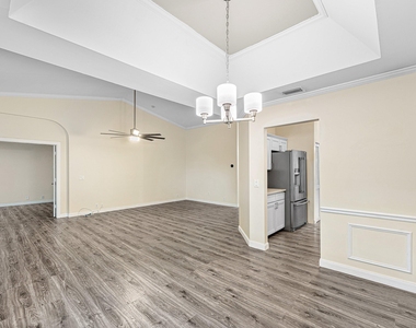 9818 Nickels Boulevard - Photo Thumbnail 3