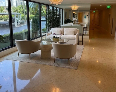 5200 N Flagler Drive - Photo Thumbnail 7
