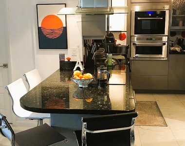 5200 N Flagler Drive - Photo Thumbnail 1