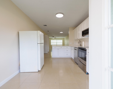 4755 Orleans Court - Photo Thumbnail 7