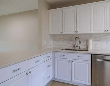 4755 Orleans Court - Photo Thumbnail 9
