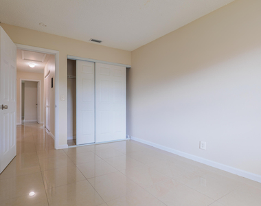 4755 Orleans Court - Photo Thumbnail 14