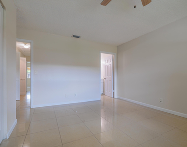 4755 Orleans Court - Photo Thumbnail 18