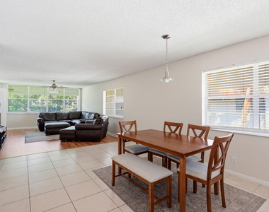 2825 Sw 22nd Avenue - Photo Thumbnail 4