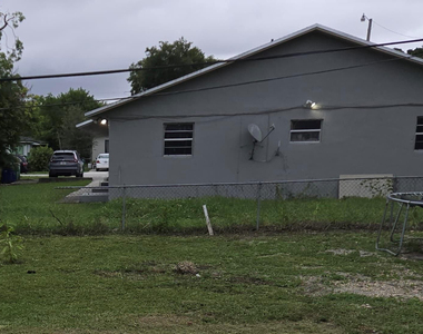 15721 Nw 39th Place - Photo Thumbnail 11