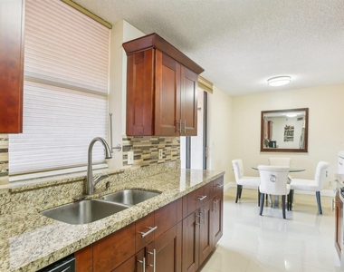 7153 Promenade Drive - Photo Thumbnail 9