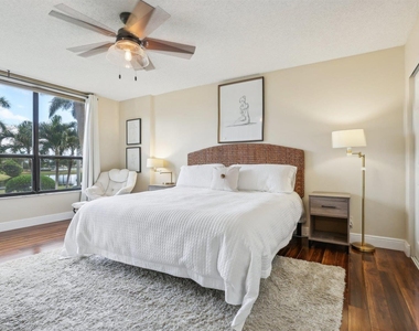 7153 Promenade Drive - Photo Thumbnail 13