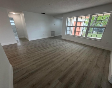 8630 Nw 24th Court - Photo Thumbnail 11
