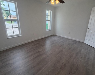 8630 Nw 24th Court - Photo Thumbnail 27
