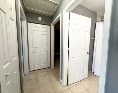 812 5th Street - Photo Thumbnail 8