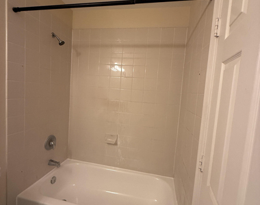 8377 Sw 26th Street - Photo Thumbnail 7
