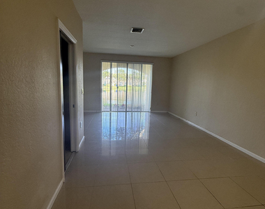 8377 Sw 26th Street - Photo Thumbnail 5