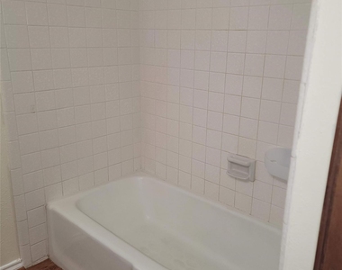 615 Arleta Lane - Photo Thumbnail 10
