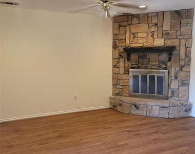615 Arleta Lane - Photo Thumbnail 2