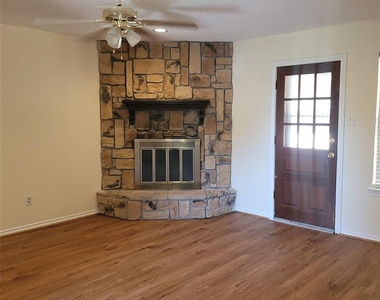 615 Arleta Lane - Photo Thumbnail 3