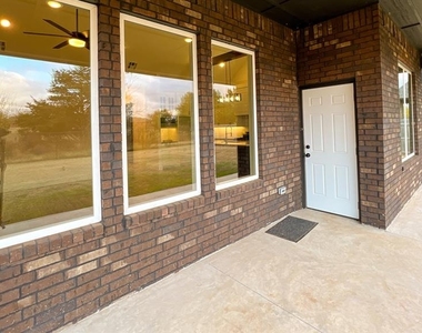 621 E Barajas Terrace - Photo Thumbnail 45