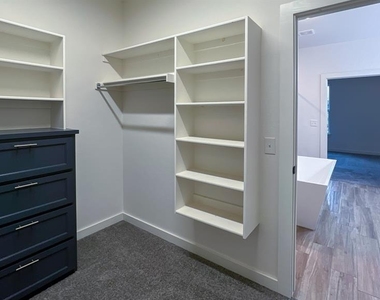 621 E Barajas Terrace - Photo Thumbnail 34