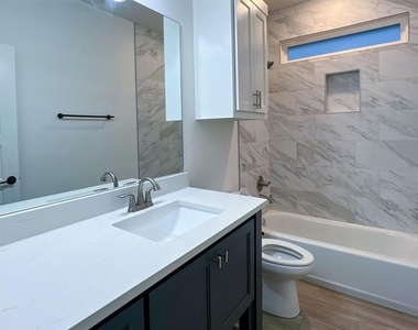 621 E Barajas Terrace - Photo Thumbnail 40
