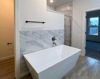 621 E Barajas Terrace - Photo Thumbnail 28
