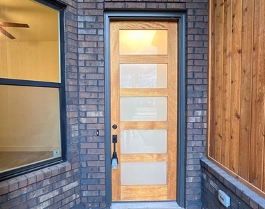 621 E Barajas Terrace - Photo Thumbnail 4