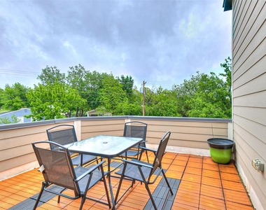 589 S Fretz Avenue - Photo Thumbnail 1
