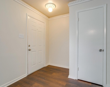 128 Se Robert Street - Photo Thumbnail 20