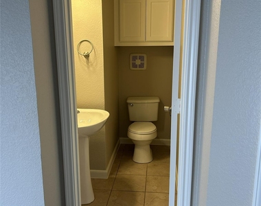 1905 Nest Place - Photo Thumbnail 10
