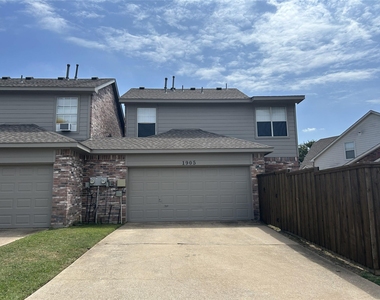 1905 Nest Place - Photo Thumbnail 22