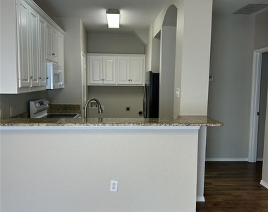 1905 Nest Place - Photo Thumbnail 2