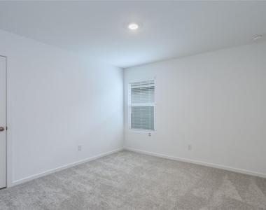 727 Ginkgo Way - Photo Thumbnail 10