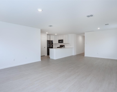 727 Ginkgo Way - Photo Thumbnail 5
