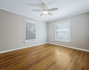 4328 Delmar Avenue - Photo Thumbnail 8