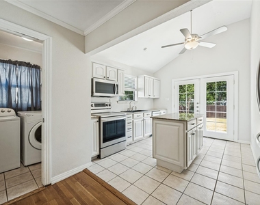4328 Delmar Avenue - Photo Thumbnail 3