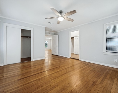 4328 Delmar Avenue - Photo Thumbnail 6