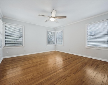 4328 Delmar Avenue - Photo Thumbnail 5