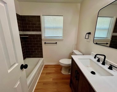 513 Burgett Street - Photo Thumbnail 15