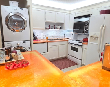 1357 Ne Ocean Boulevard - Photo Thumbnail 4